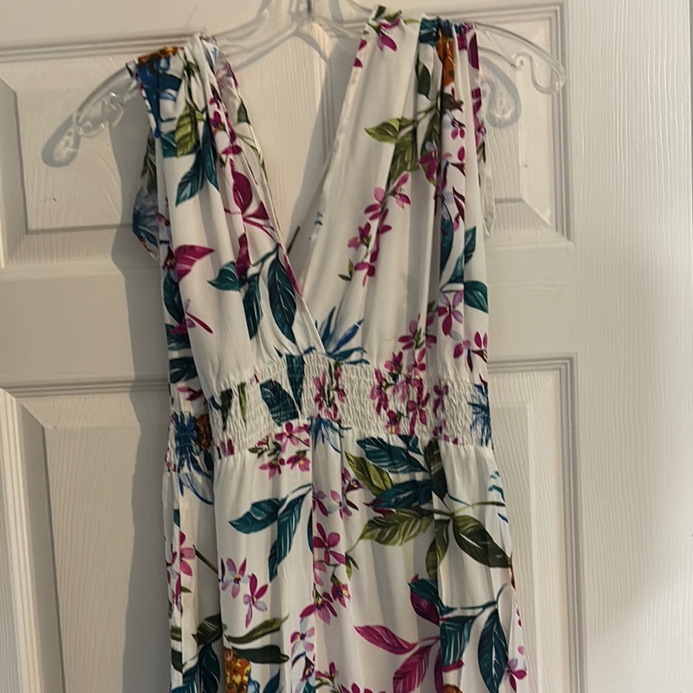 New Floral Sleeveless Maxi Dress
